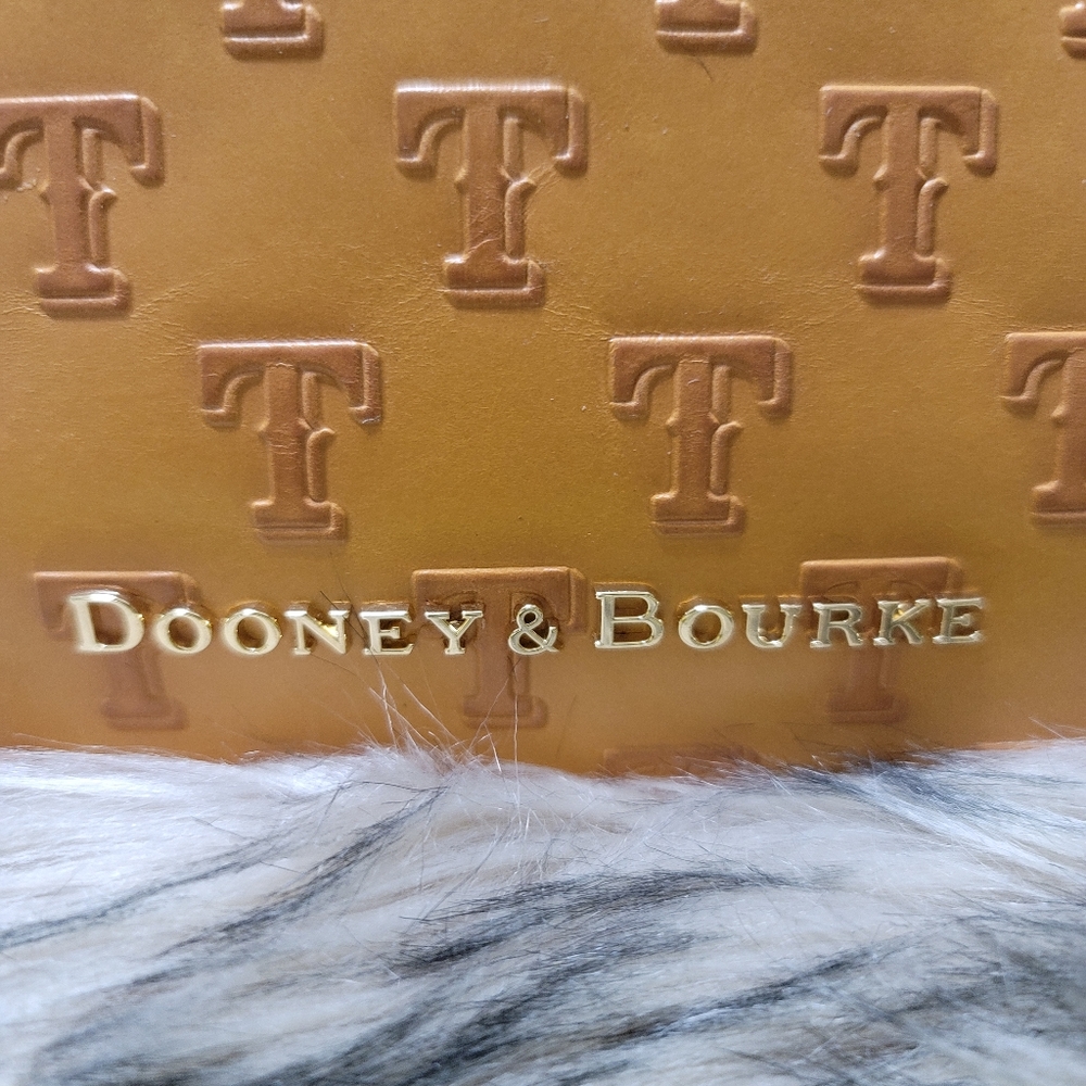 Dooney&Bourke Texas Rangers - Picture 4 of 4